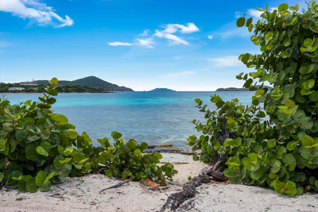 Sapphire Beach Resort East End  Экстерьер фото