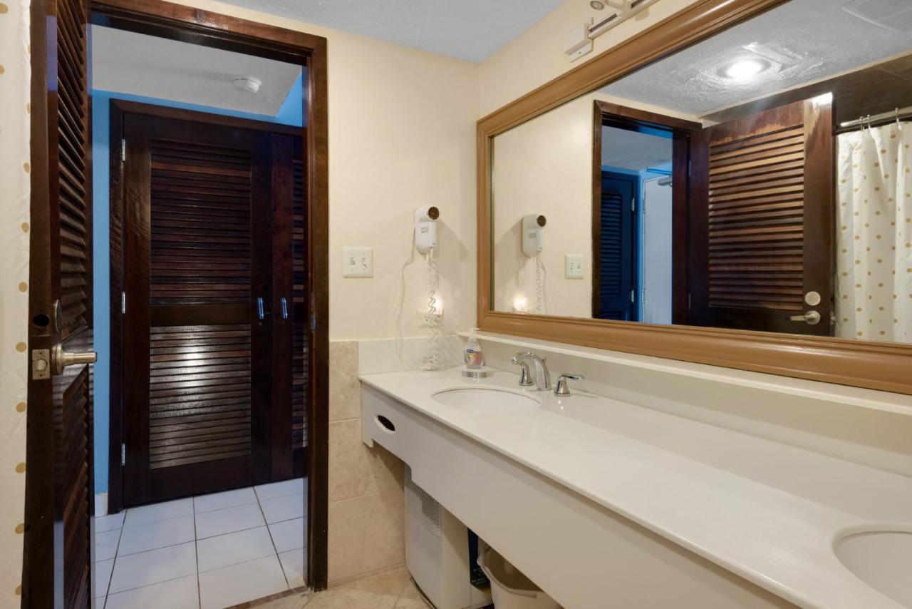 Sapphire Beach Resort East End  Экстерьер фото